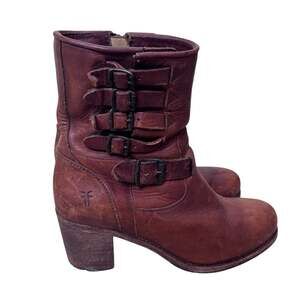 FRYE Kelly Belted Short Distressed Leather Boot Cognac Brown Size 9